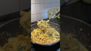 Рецепты приготовления. Паста со шпинатом и курицей.#блюдо #приготовить #рецепты #салат #ужин