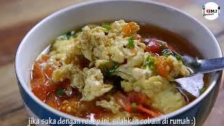 Do you have 2 eggs and 1 tomato at home? try the really delicious soup recipe, tomato egg soup