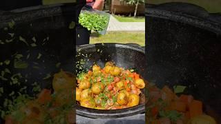 Охотничья картошка в казане! Простое и очень вкусное блюдо для приготовления на свежем воздухе!